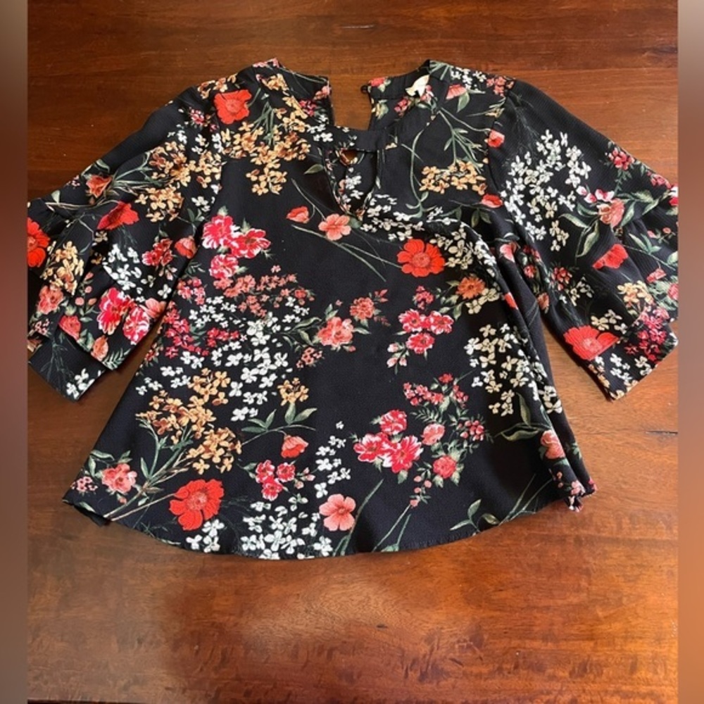 Women’s floral work blouse